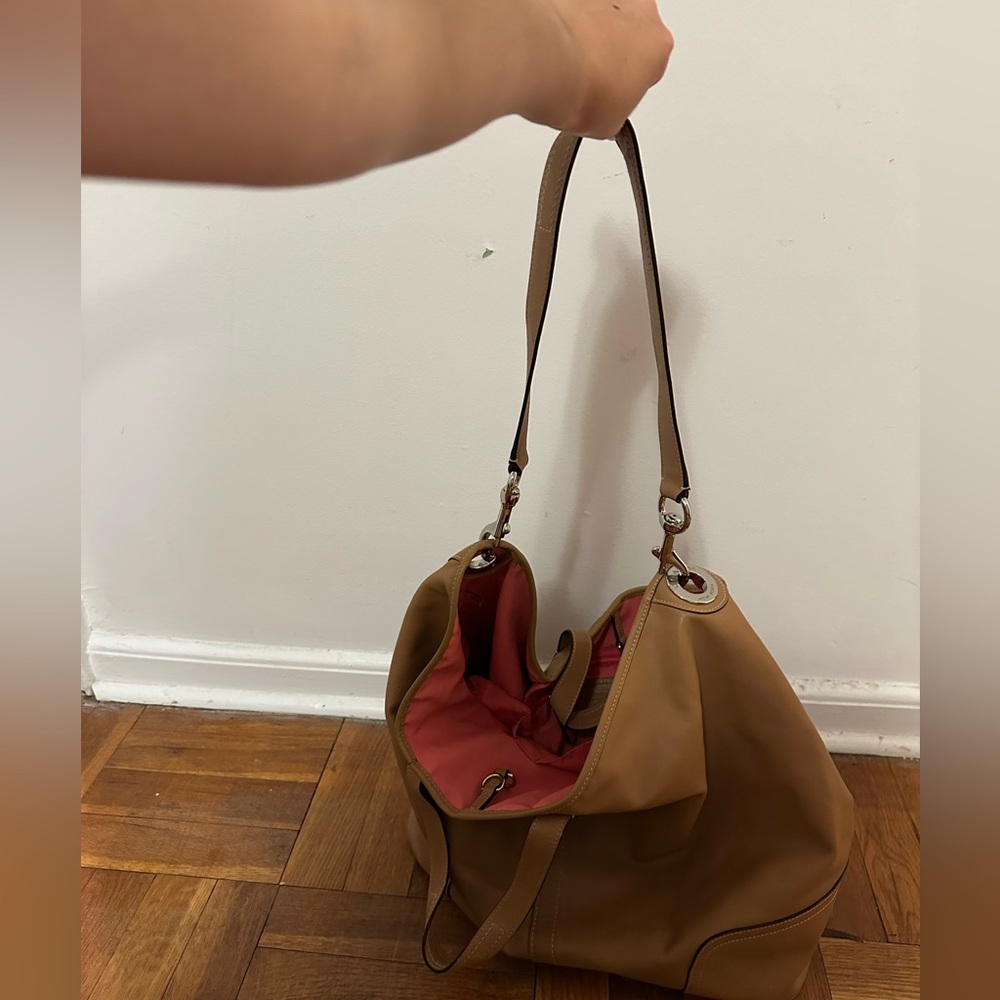 Tan Leather Coach Tote Bag - Picture 3 of 9